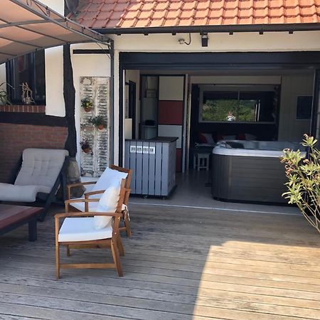Gite Piscine Jacuzzi Privatises Clos Valentin Freulleville Exteriör bild
