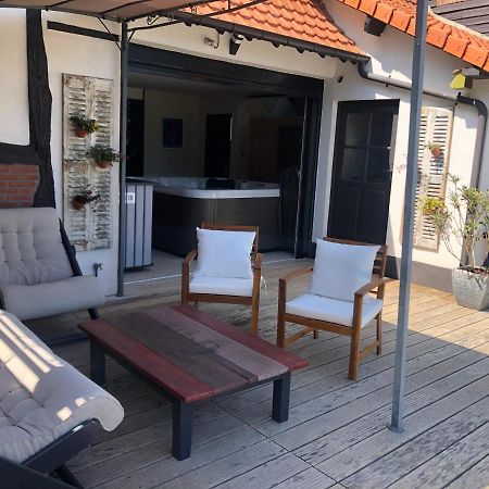 Gite Piscine Jacuzzi Privatises Clos Valentin Freulleville Exteriör bild