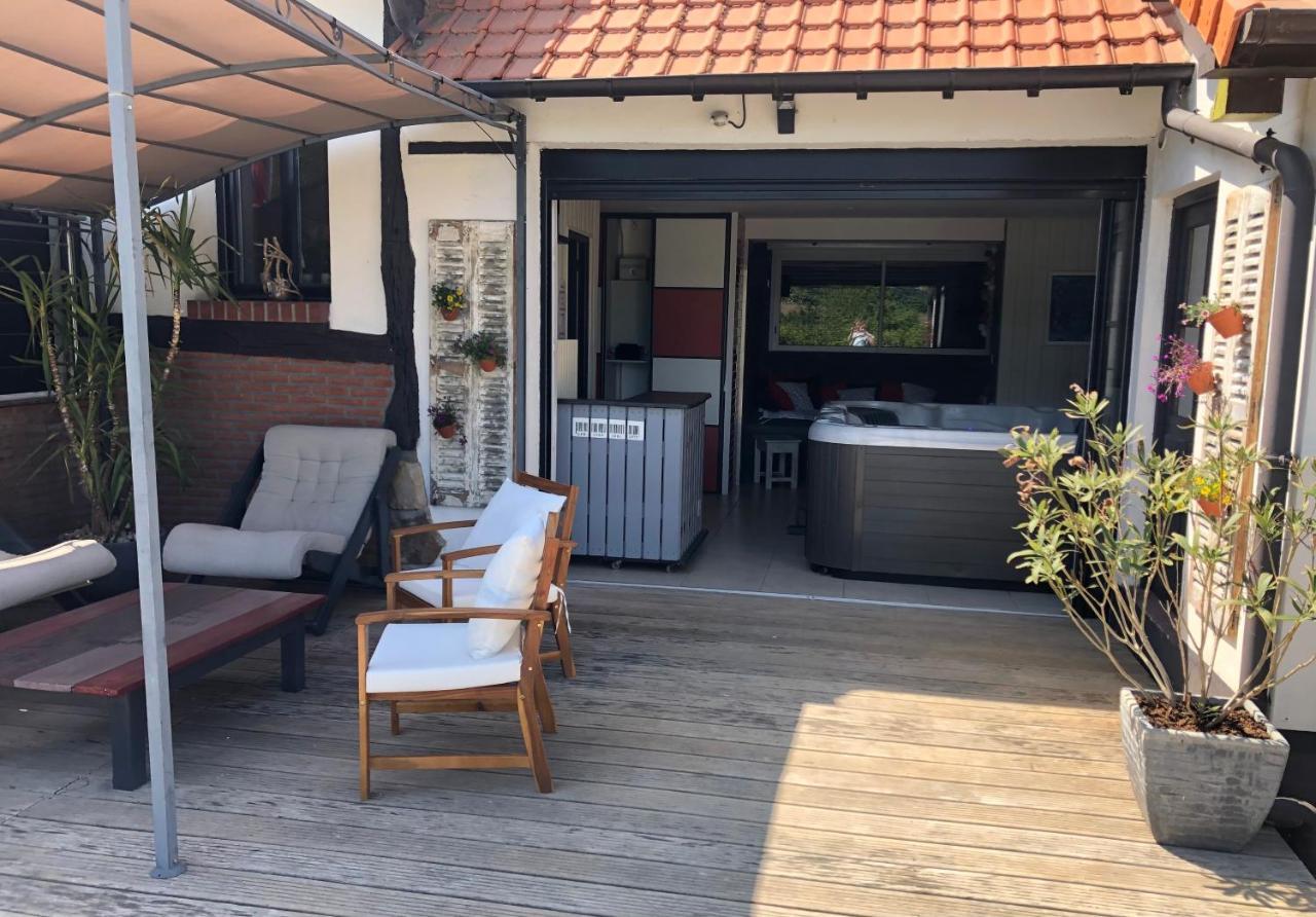 Gite Piscine Jacuzzi Privatises Clos Valentin Freulleville Exteriör bild