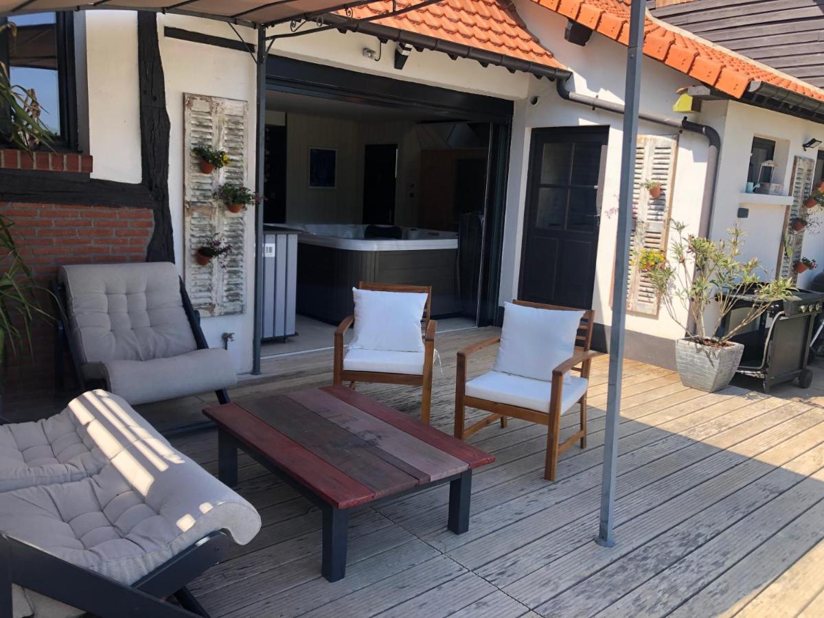 Gite Piscine Jacuzzi Privatises Clos Valentin Freulleville Exteriör bild